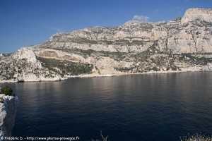 vue sur la calanque de Sugiton depuis le cap Morgiou