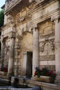 la fontaine de l'hospice de Mane