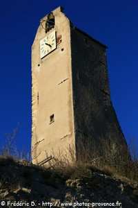 la tour de l'horloge de Volonne