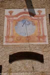 cadran solaire de la mairie de Cervi�res