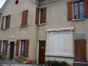la mairie de saint-laurent-du-cros