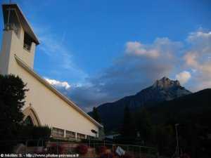 l'église de savines-le-lac
