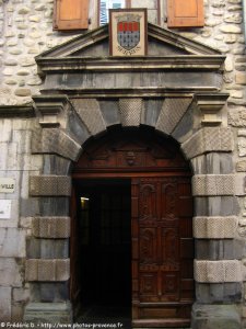 la mairie de serres