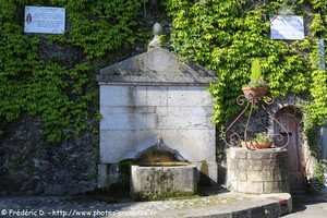 fontaine d'Auribeau-sur-Siagne