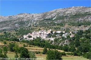 vue du village de coursegoules
