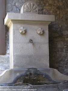 fontaine d'entraunes
