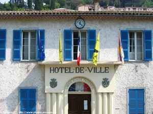 la mairie de villeneuve-loubet