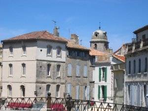 clocher de l'église Saint-Julien