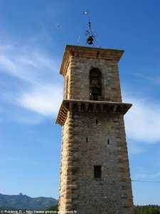 le clocher surplombant Gardanne