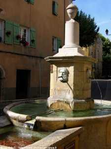 fontaine des quatre saisons
