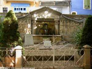 lemonument aux morts de barjols