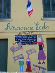 ancienne �cole de bormes les mimosas