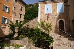 village de Chateaudouble