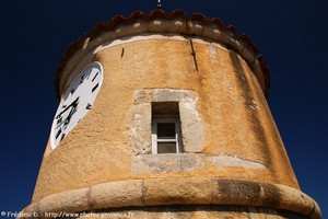 la tour de l'horloge de Fayence