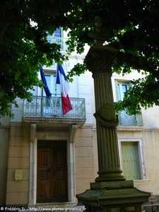 la mairie de La Garde-Freinet