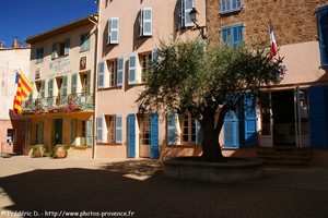 place de la mairie de La Motte