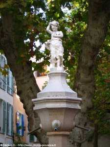 fontaine de la roquebrussanne