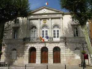 la mairie de Lorgues