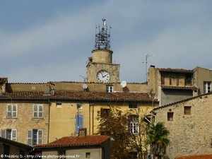 la tour de l'horloge de Lorgues