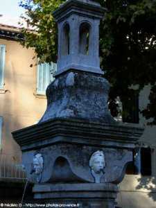 la grande fontaine de mazaugues