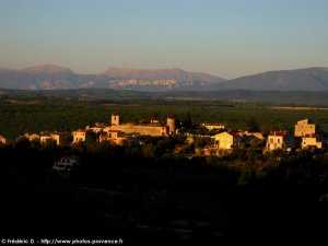 coucher de soleil sur Montmeyan
