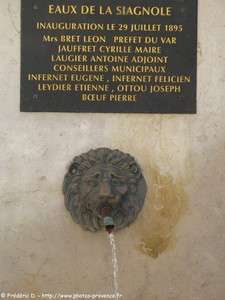 fontaine de puget-sur-argens