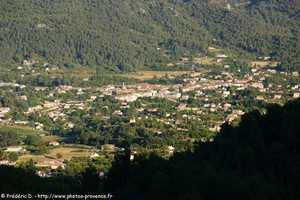 vu sur le village de saint zacharie