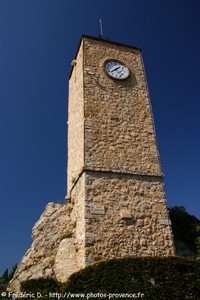 la tour de l'horloge de tourrettes