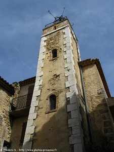 la tour de l'horloge de Tourtour