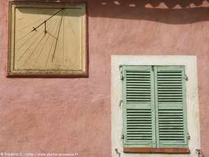cadran solaire de Tourtour