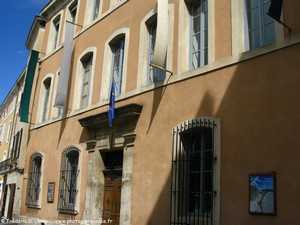 la maison du Parc Naturel Régional du Luberon