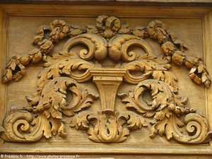 entrée de l'hotel Albertas d'Apt