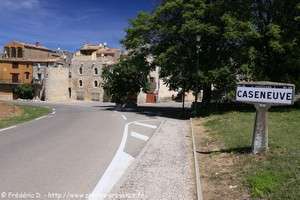 Caseneuve, village du Luberon