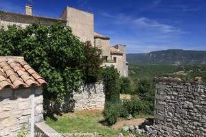 Caseneuve, village du Vaucluse
