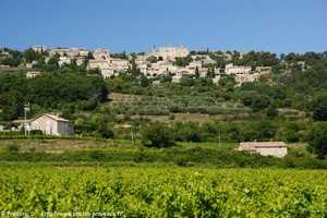le village de crestet