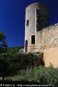 la tour Sus Pous de Cucuron