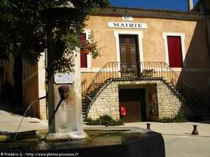 mairie de flassan