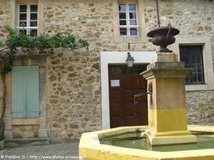 mairie de Gignac dans le Vaucluse