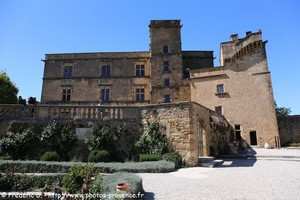 château de Lourmarin