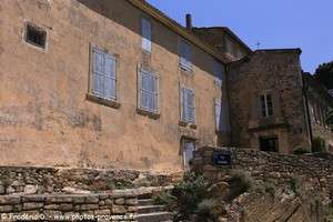 Maubec, village du Luberon