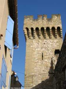 la tour saint-jacques de Pertuis