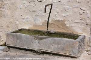 fontaine de Peypin d'Aigues