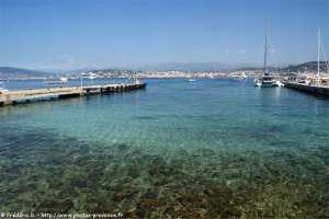 vue sur Cannes depuis le débarcadère de l'ile Sainte-Marguerite