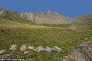 vers le lac de Veillos