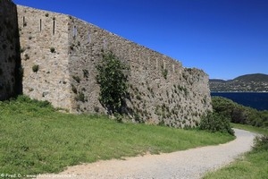 remparts de la citadelle de Saint-Tropez