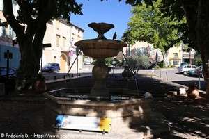 fontaine du Boeuf à Barjols