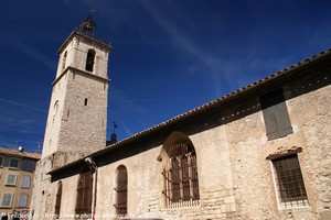 l'église Saint-Victor de Trans-en-Provence