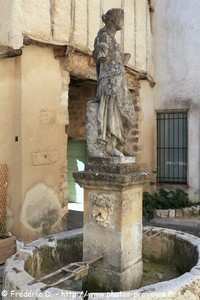 fontaine de la reine Jeanne de la Bastide-des-Jourdans