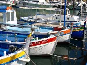 bateaux dans le port de Cassis