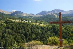 la commune d'Enchastrayes